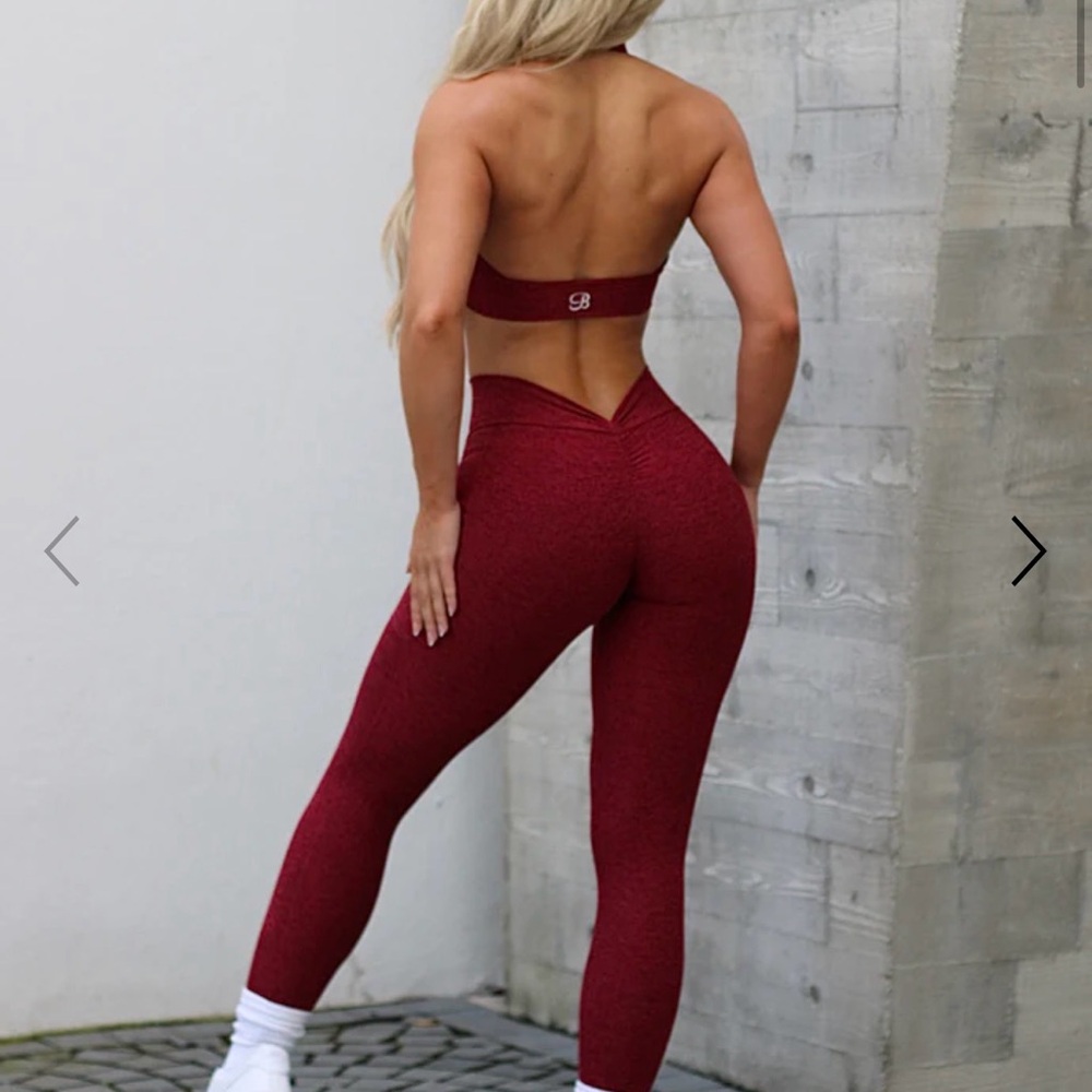 Bombshell Sportswear V back Leggings